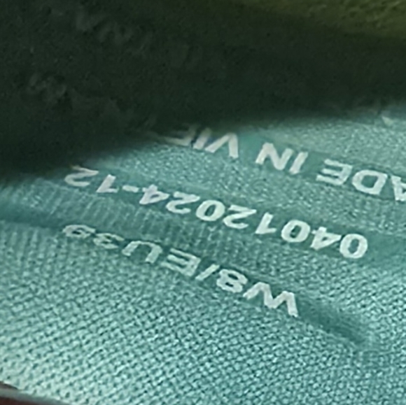 OOFOS Womens Size 8  Oomy Stride Emerald Green White - Picture 7 of 9